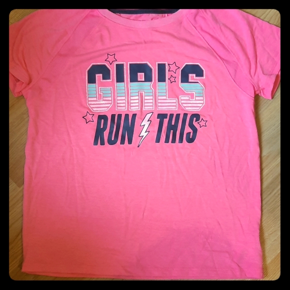 NWOT Oshkosh girls running 🏃‍♀️ top 👕 - Picture 1 of 4